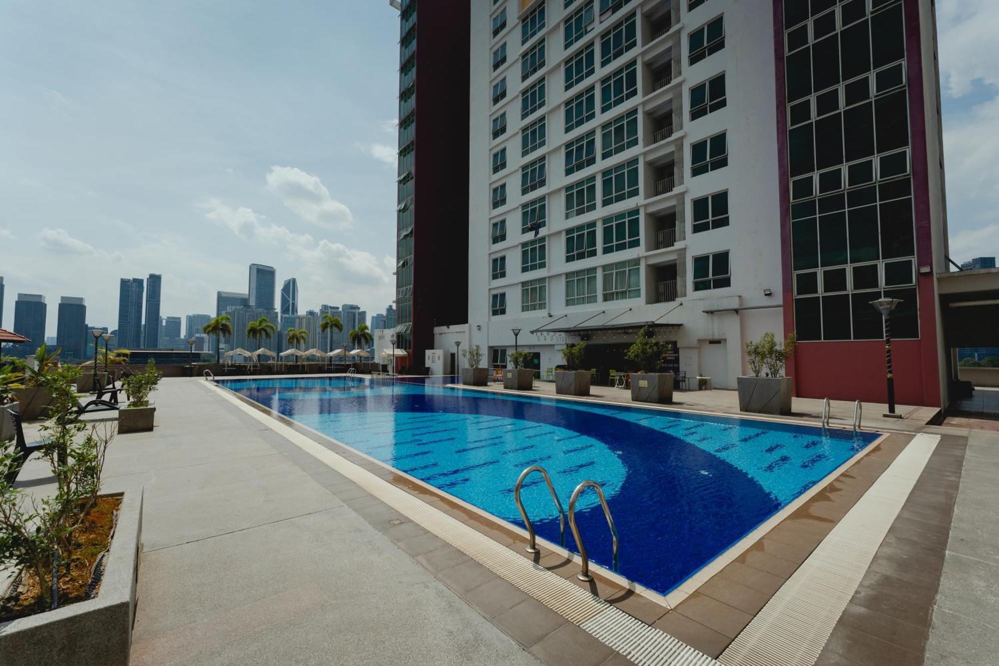 Utm Hotel & Residence — Photos 1